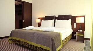Гостиница Ambassador Hotel & Suites Kaluga Калуга Апартаменты с 2 спальнями-5